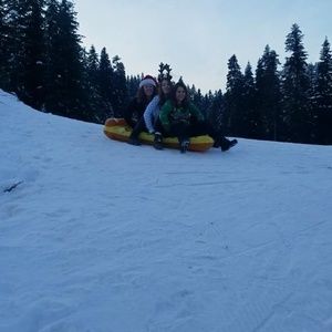 Meet your Posher, Mia